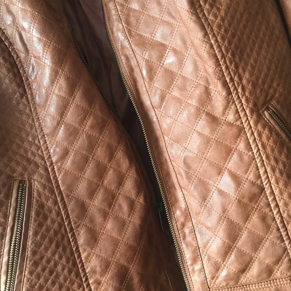 Used Guess Jacket - Picture 2 of 4